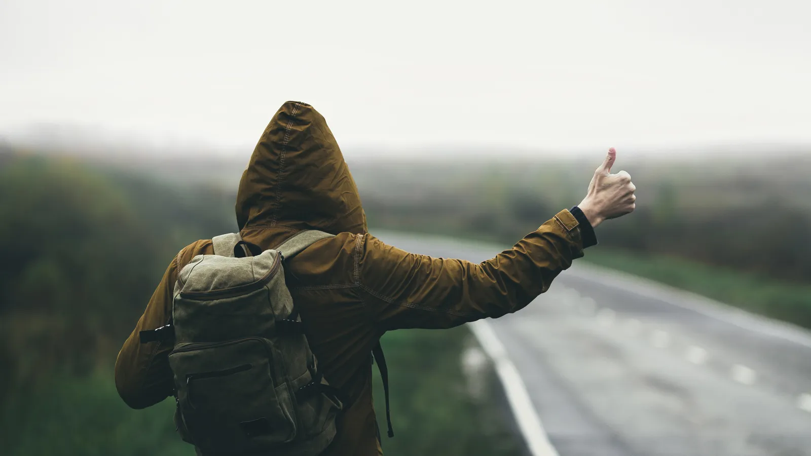 6 Nguyên Tắc Vàng Để Trở Thành Một Hitchhiker Thực Thụ
