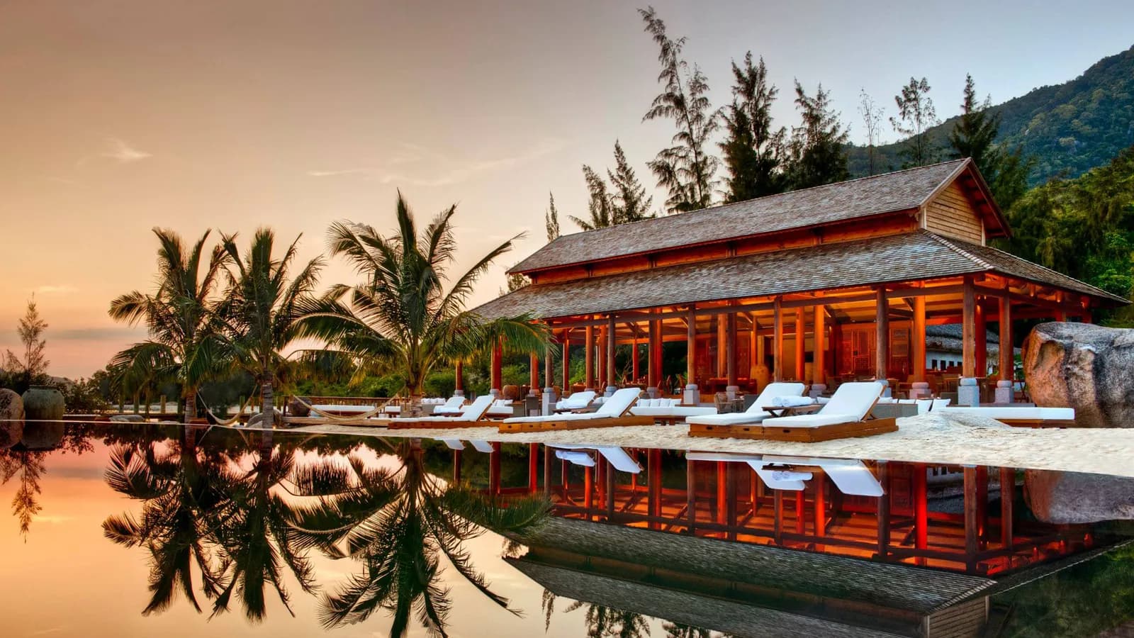 L’Alya – Nơi thời gian bị lãng quên