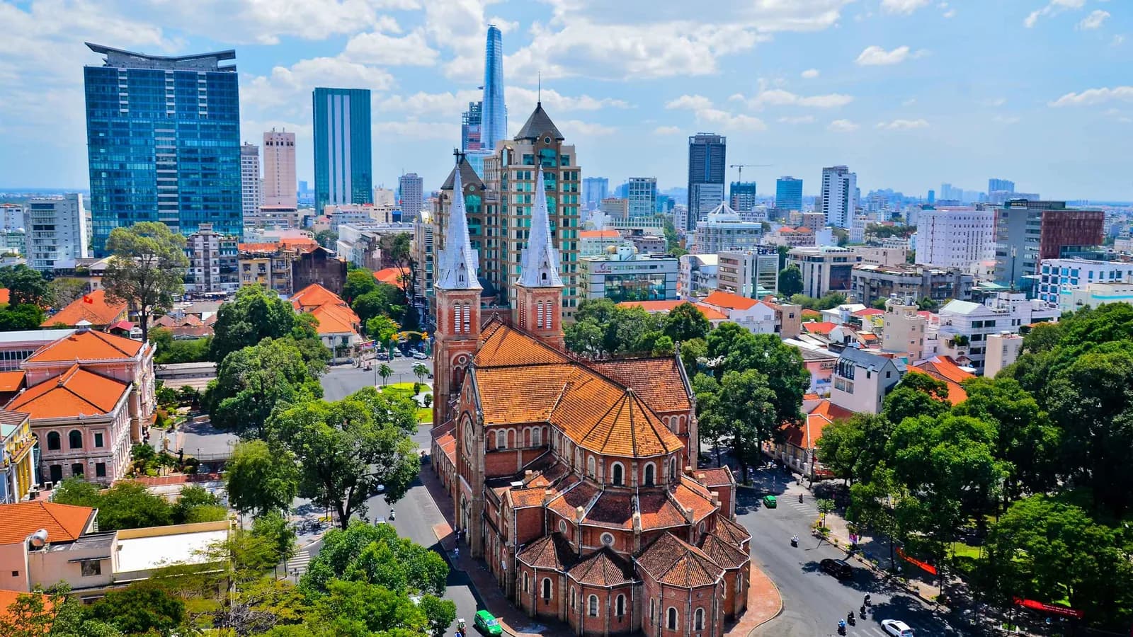 Sài Gòn được xướng danh là "1 trong 10 điểm đến xu hướng nhất năm 2019" trên toàn cầu