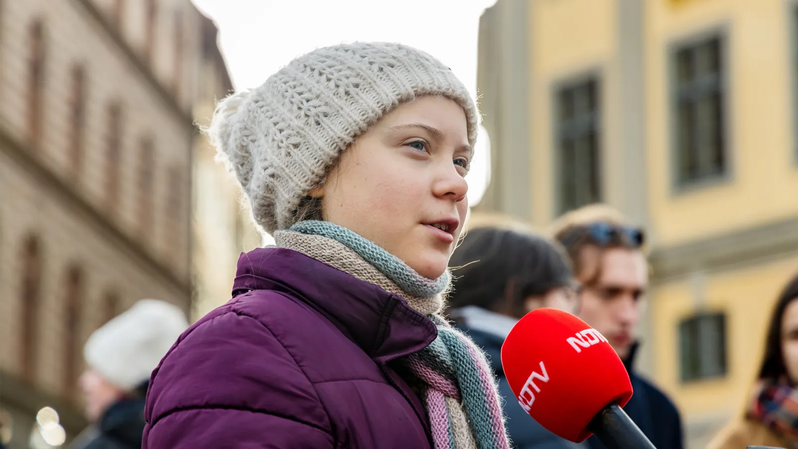  GRETA THUNBERG - You are never too small to make a difference