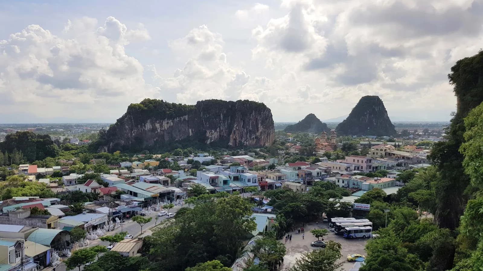 Ngũ Hành Sơn - Vẻ đẹp của sự hùng vĩ, huyền bí