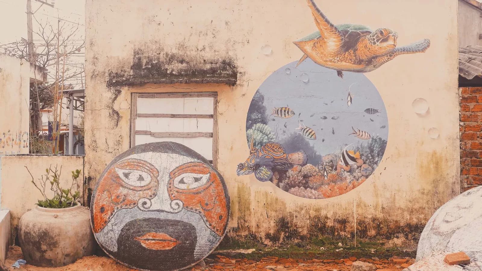 Lang thang làng bích họa Tam Thanh