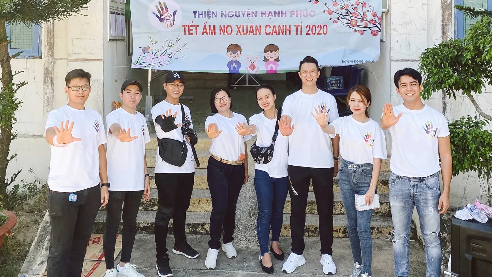 "Tết ấm no xuân Canh Tí 2020" - WOWWEEKEND đồng hành cùng nhóm tình nguyện Thiện Nguyện Hạnh Phúc 