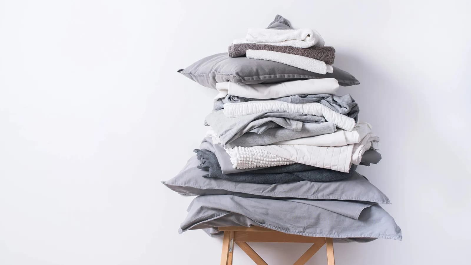 Linen - Chất liệu thời trang mang hơi thở cổ điển 