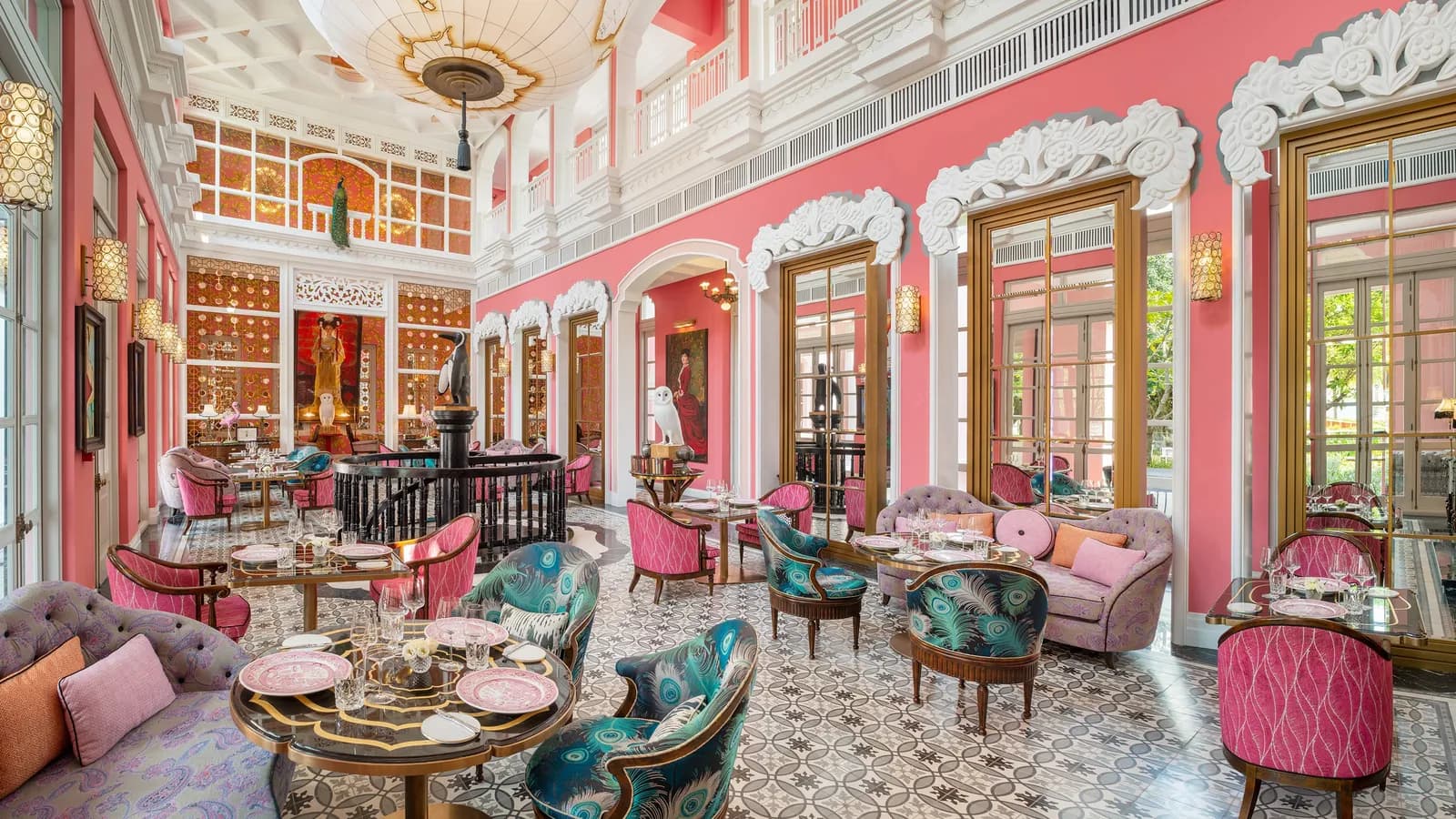 Choáng ngợp trước vẻ đẹp lộng lẫy của “ngôi biệt thự ngọc trai hồng” - Pink Pearl  tại đảo ngọc Phú Quốc 