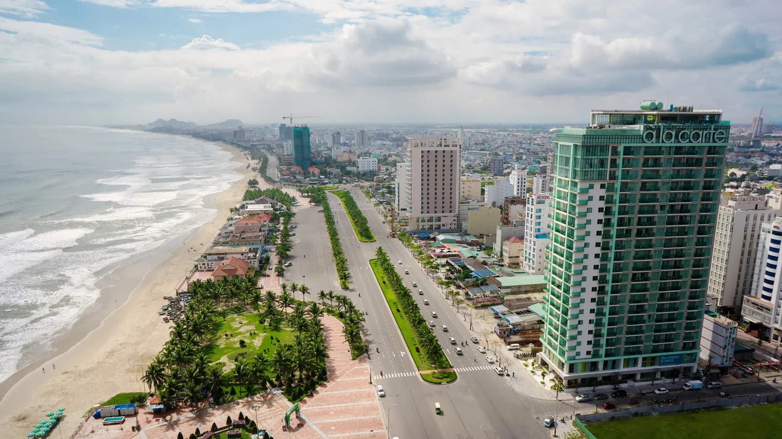 Trải nghiệm “thiên đường biển” tuyệt đẹp cùng khách sạn 4 sao À La Carte Danang Beach