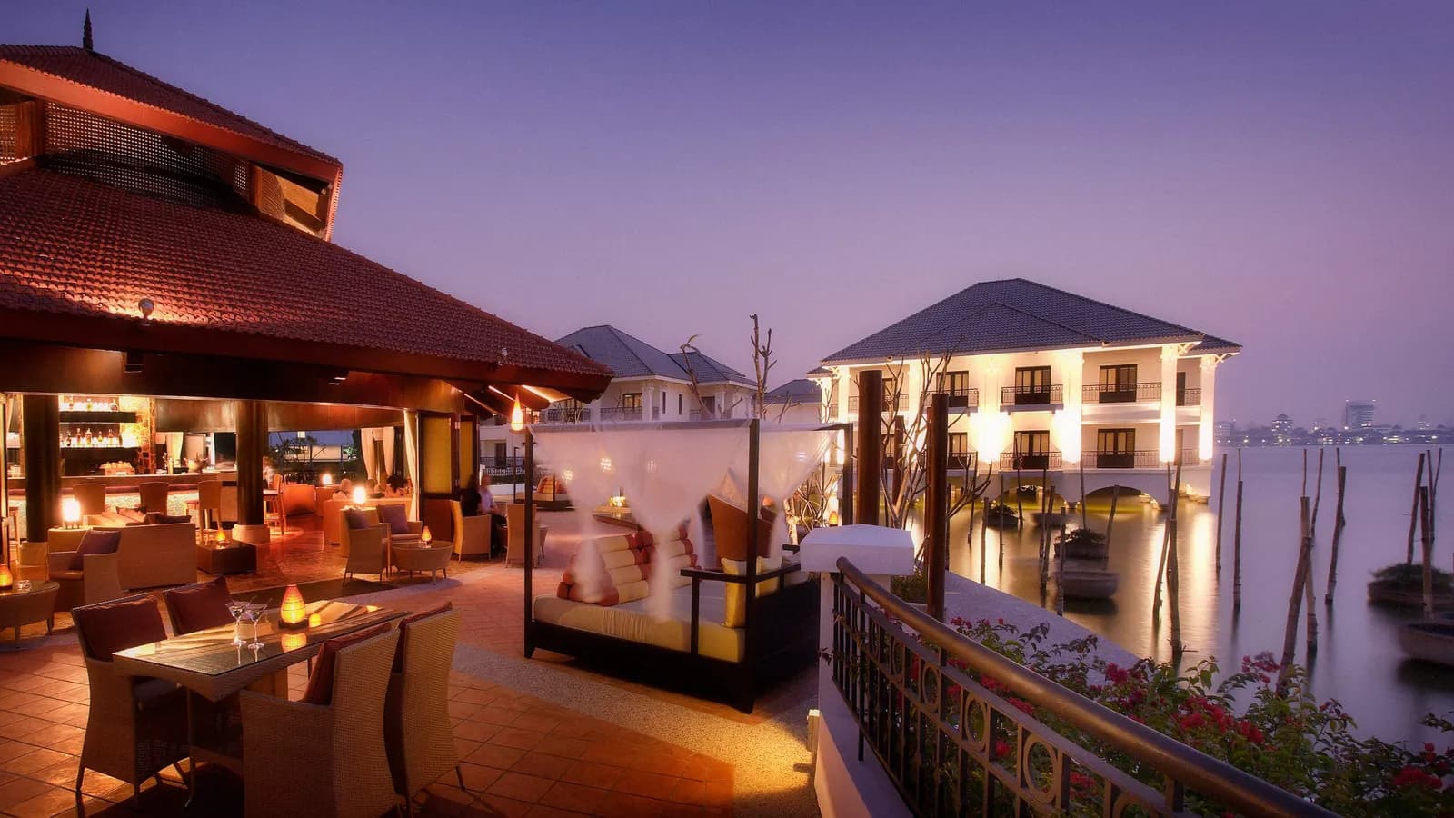 ''Thiên đường nghỉ dưỡng cạnh hồ Tây'' - InterContinental Hà Nội Westlake