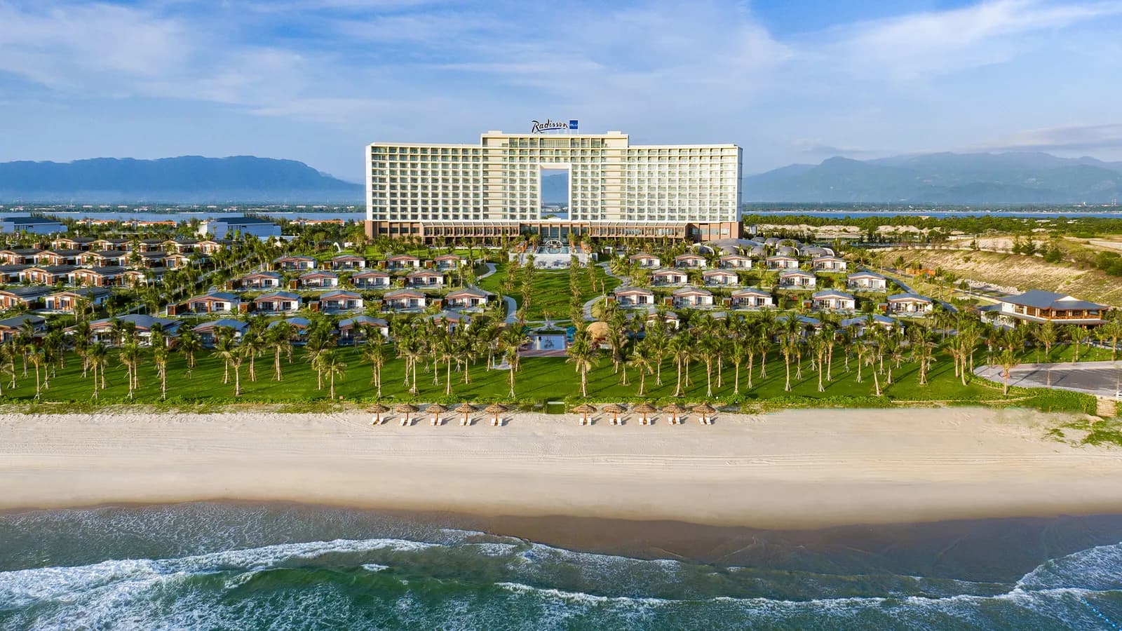 Raddision Blu Resort Cam Ranh – Bản giao hưởng hiện đại
