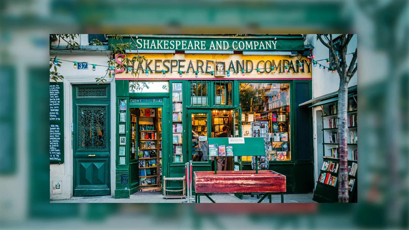 Hiệu sách cũ ở Paris: Shakespeare and Company – Nơi thời gian ngưng đọng