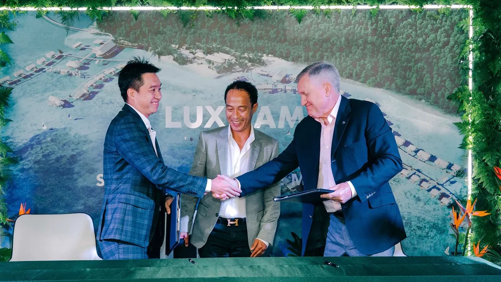The Lux Collective ký thỏa thuận hợp tác về việc quản lý khu nghỉ dưỡng phong cách Maldives đầu tiên tại Việt Nam