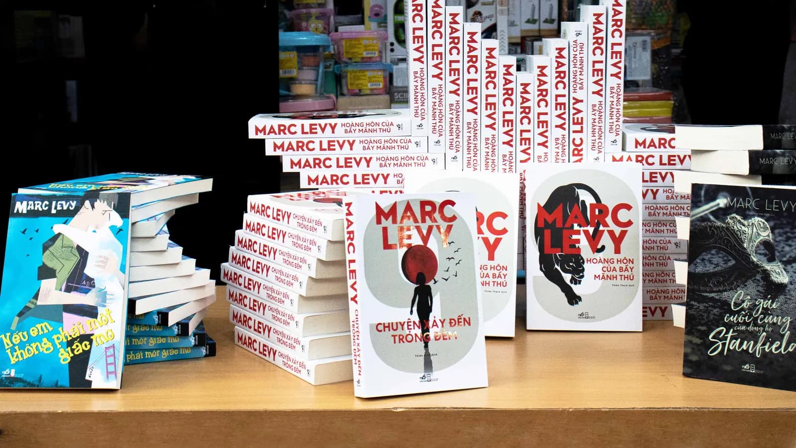 Marc Levy: “Văn học có thể xóa nhòa những ranh giới”