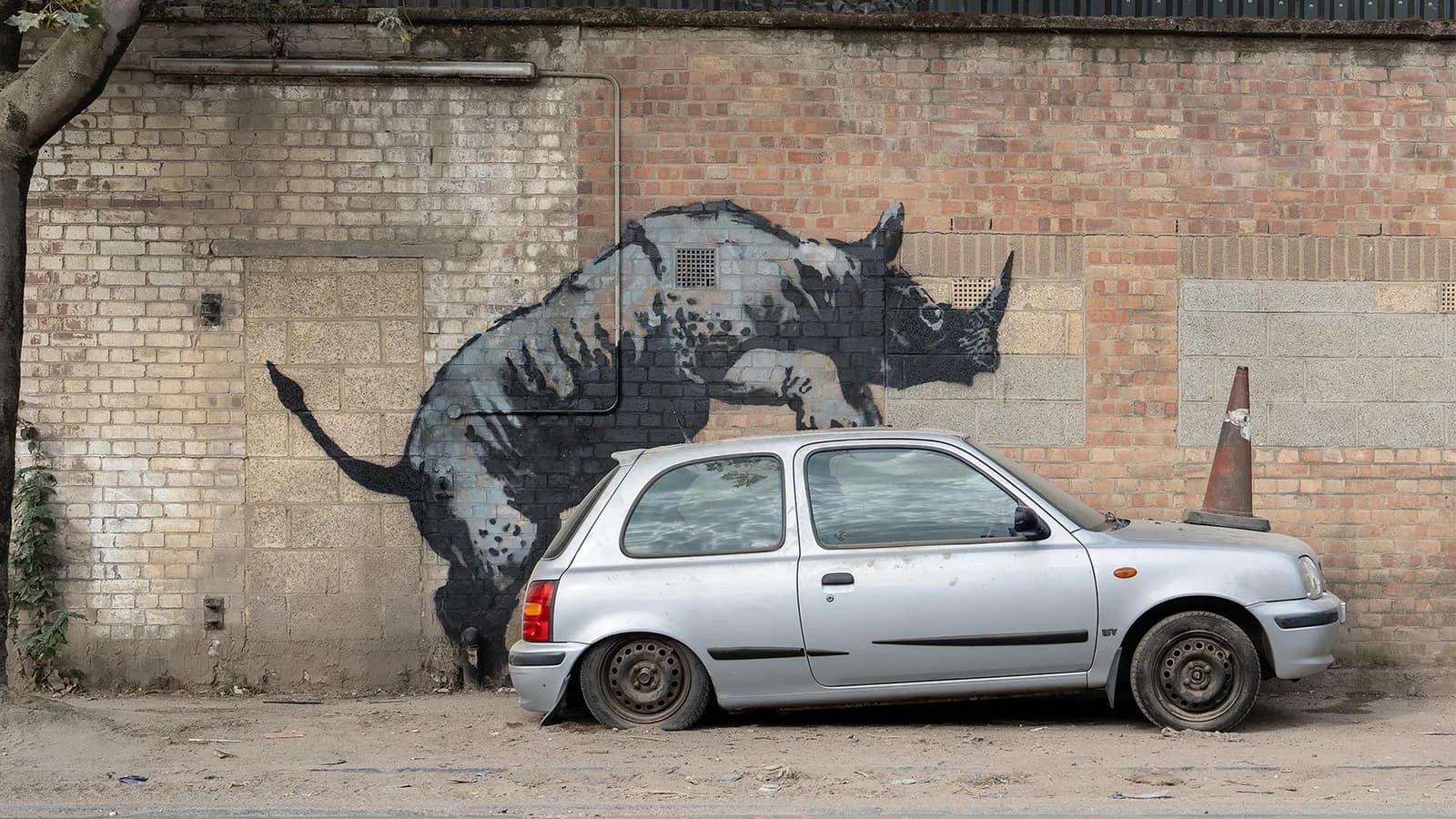 Ý nghĩa phía sau chuỗi tác phẩm graffiti "London Zoo" của Banksy 