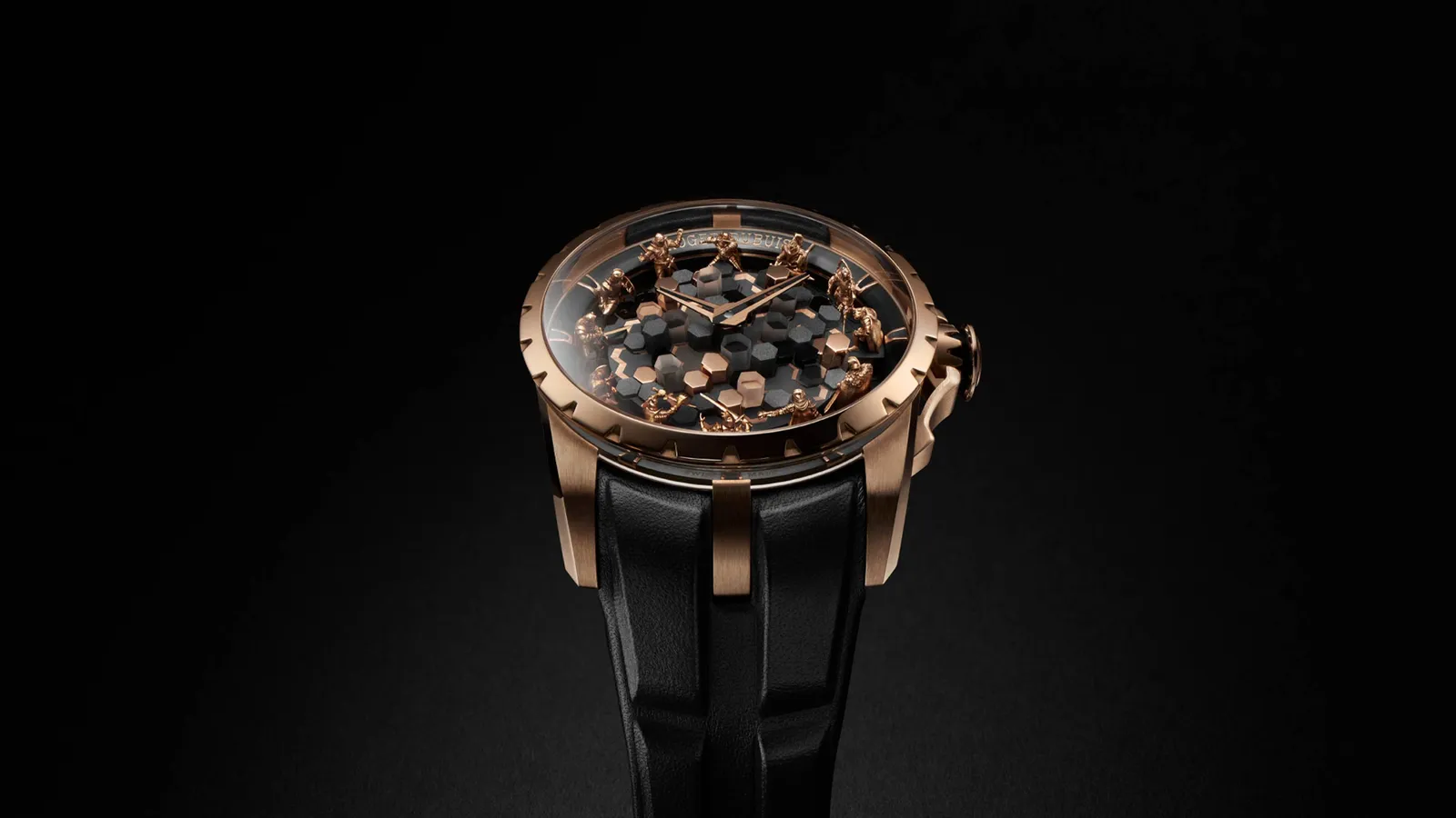 Roger Dubuis tri ân phù thủy Merlin với phiên bản Knights of the Round Table mới