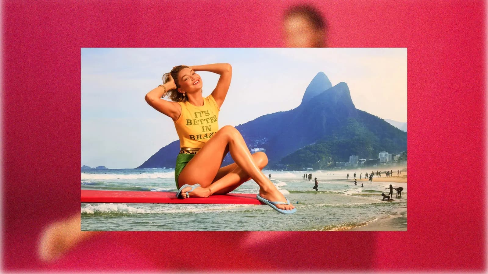 Gigi Hadid trở thành đại sứ toàn cầu của Havaianas - tiên phong xu hướng flip-flops 2025