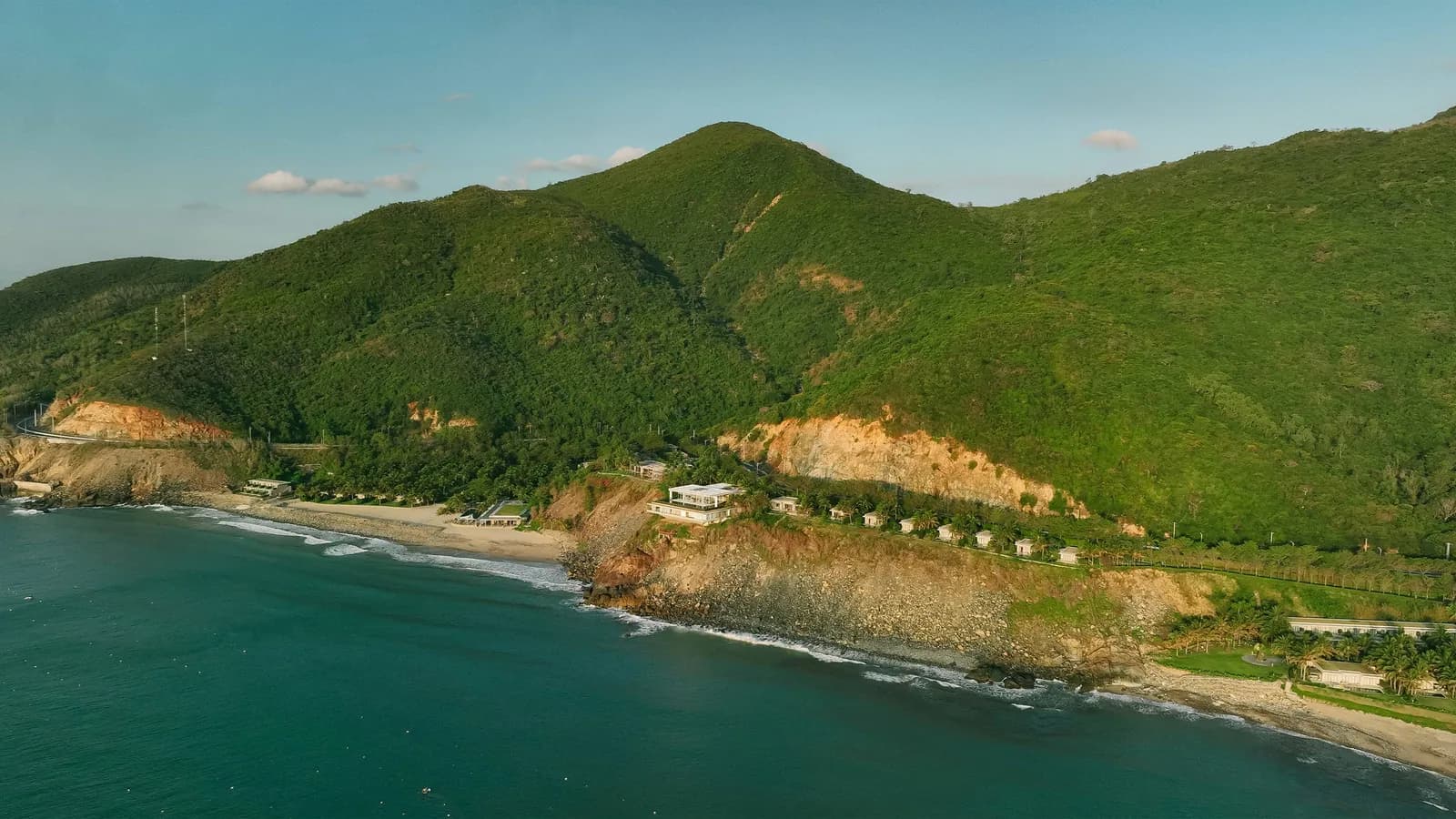 Mia Nha Trang: Hè này, nhà mình có hẹn với yêu thương