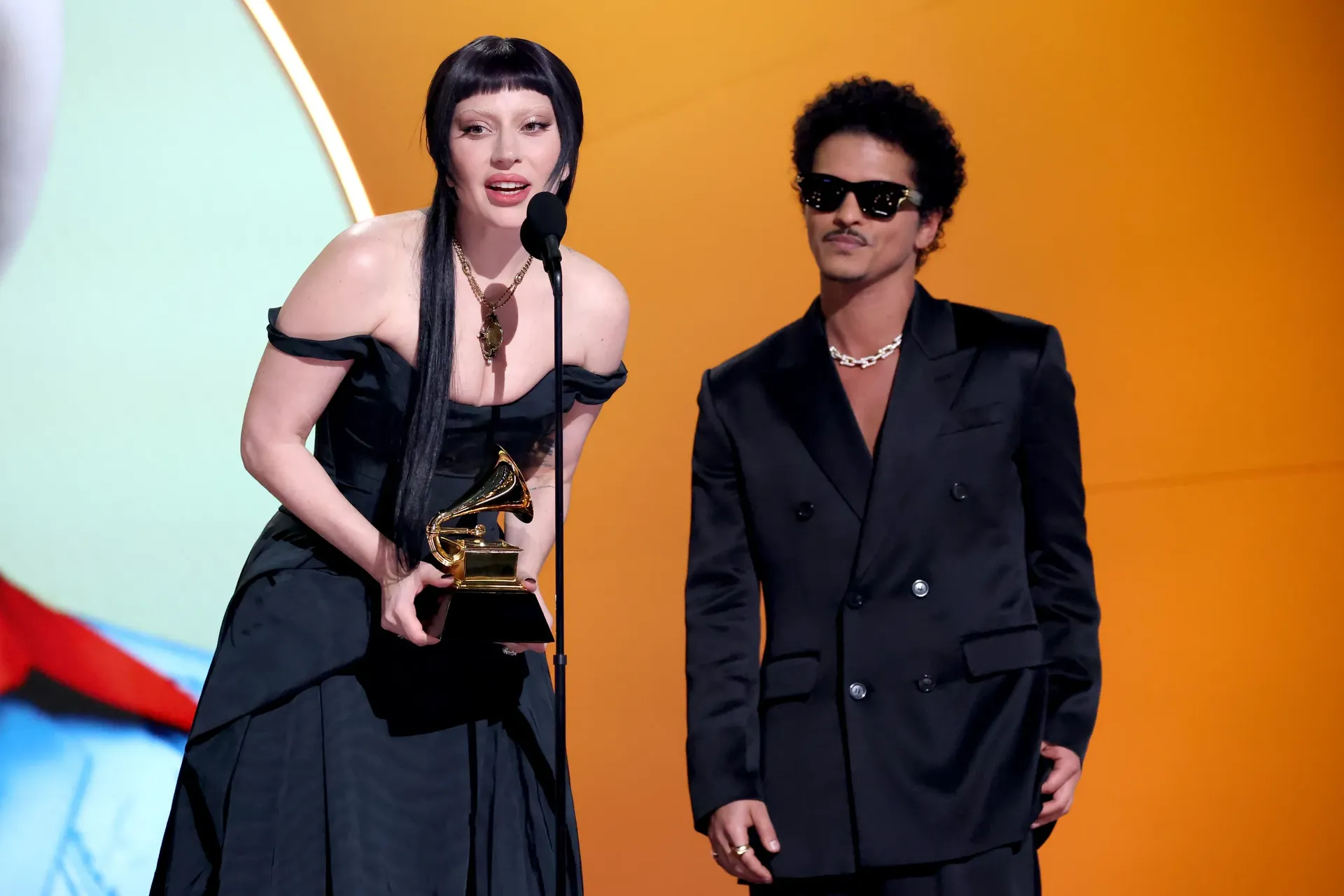 Grammy 2026: Bước ngoặt của âm nhạc Âu - Mỹ đương đại?