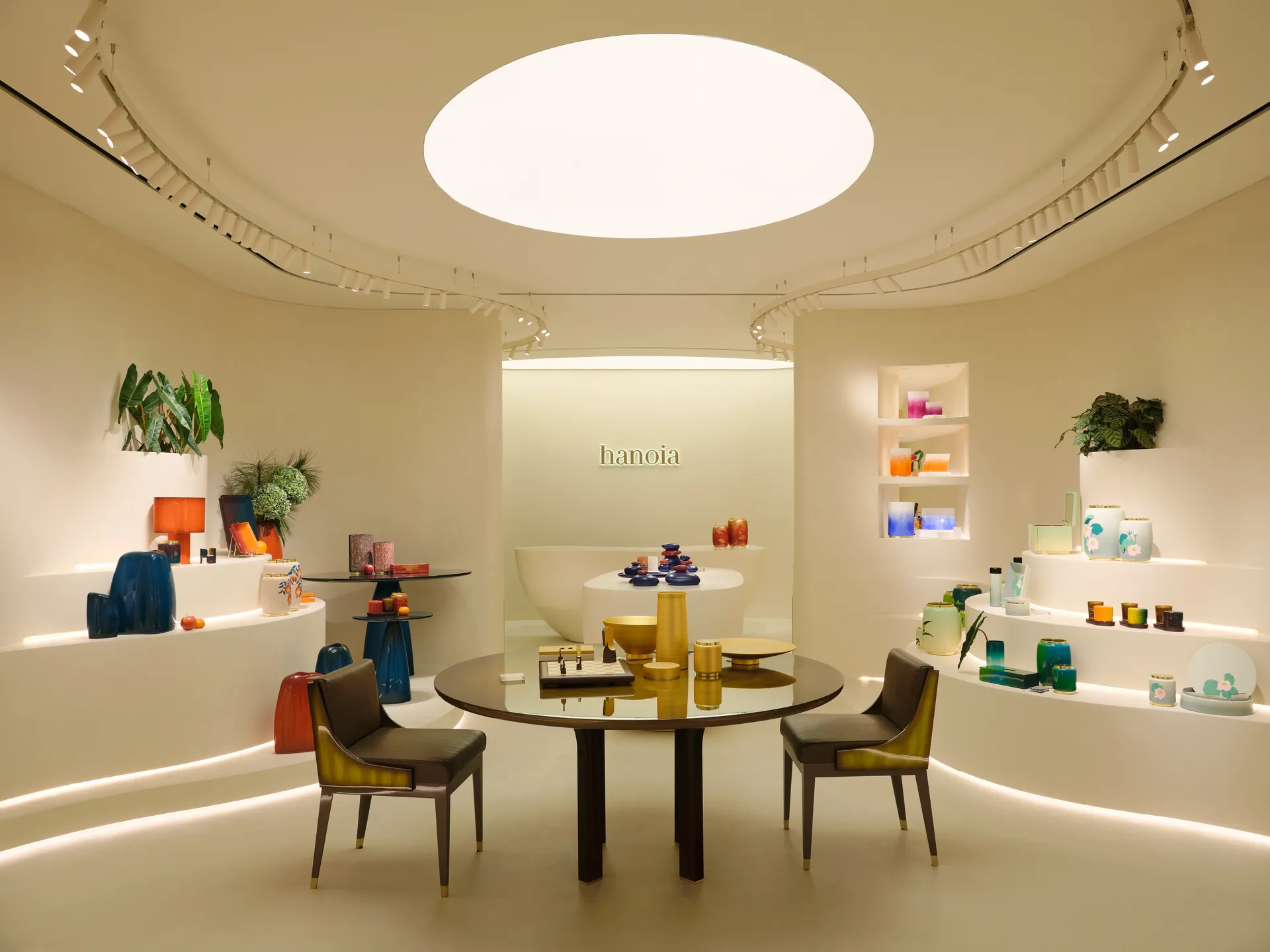 Thiết kế "di sản" giữa lòng đương đại của cửa hàng Flagship Hanoia tại Sài Gòn