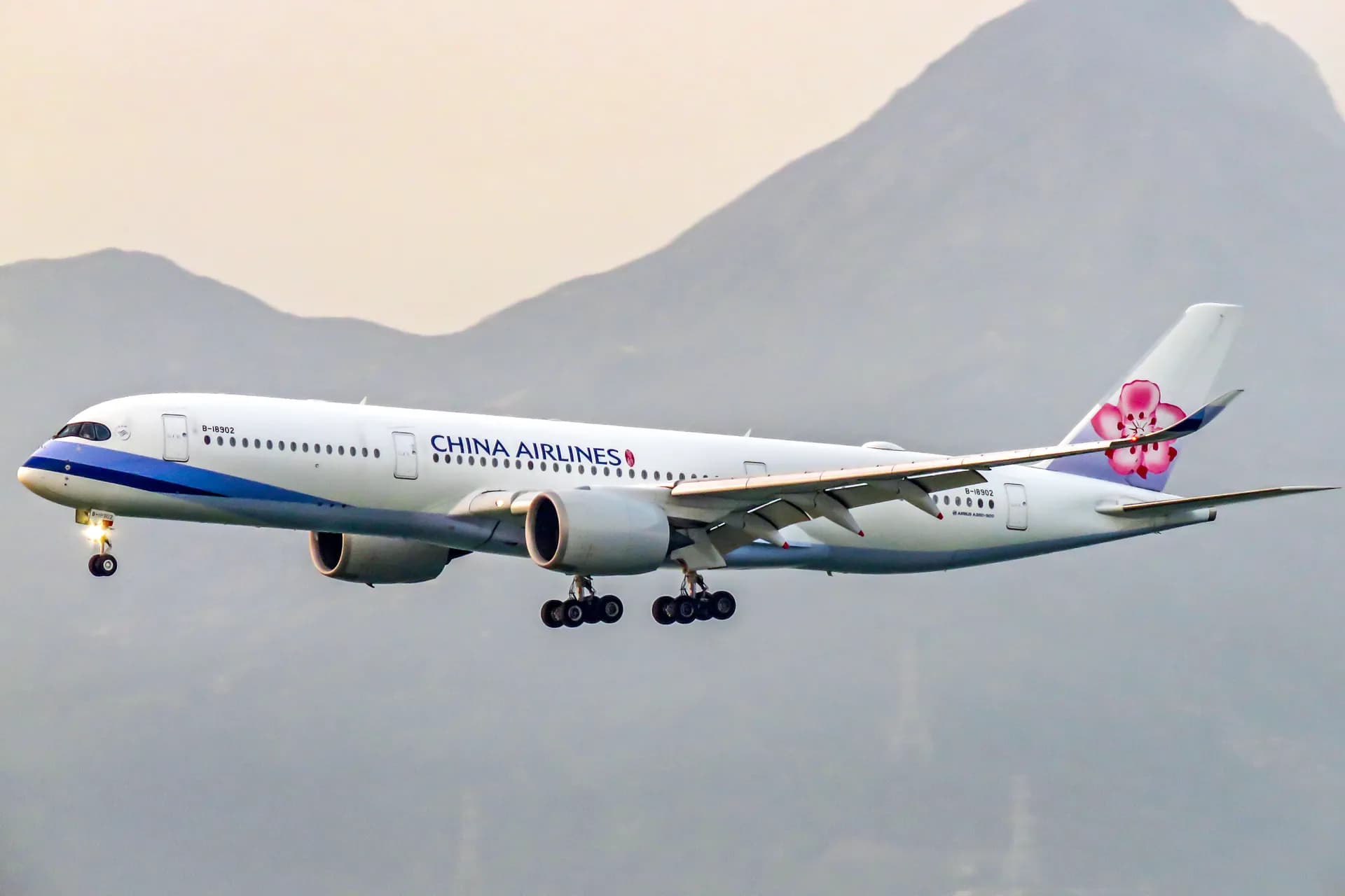 Agoda và China Airlines ra mắt nền tảng đặt phòng khách sạn StayMiles 
