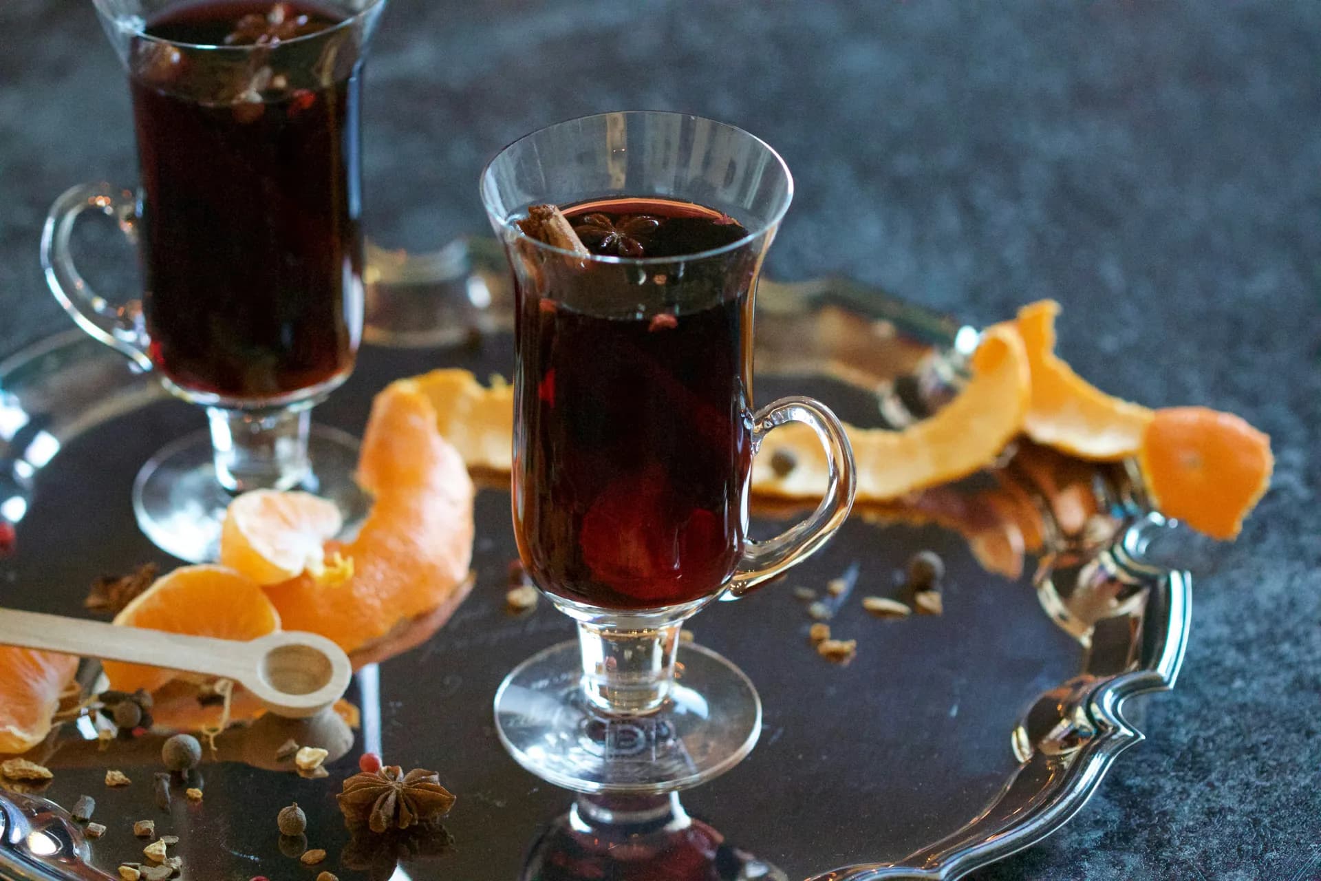 Một vòng thế giới với những ly cocktail mùa lễ hội
