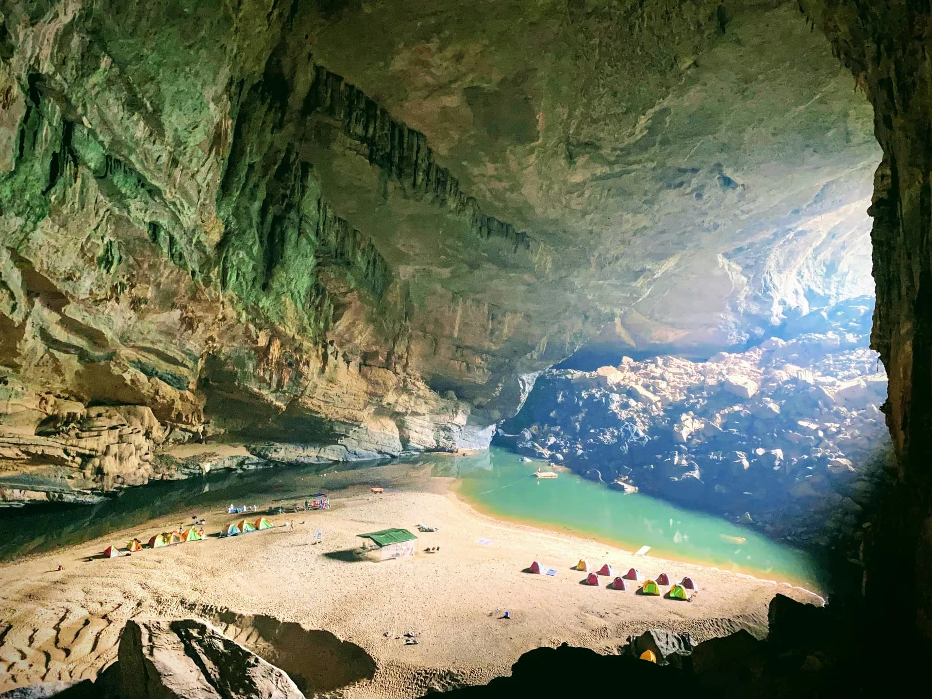 Nơi núi ôm lấy biển - Khám phá Quảng Bình 3 ngày 2 đêm