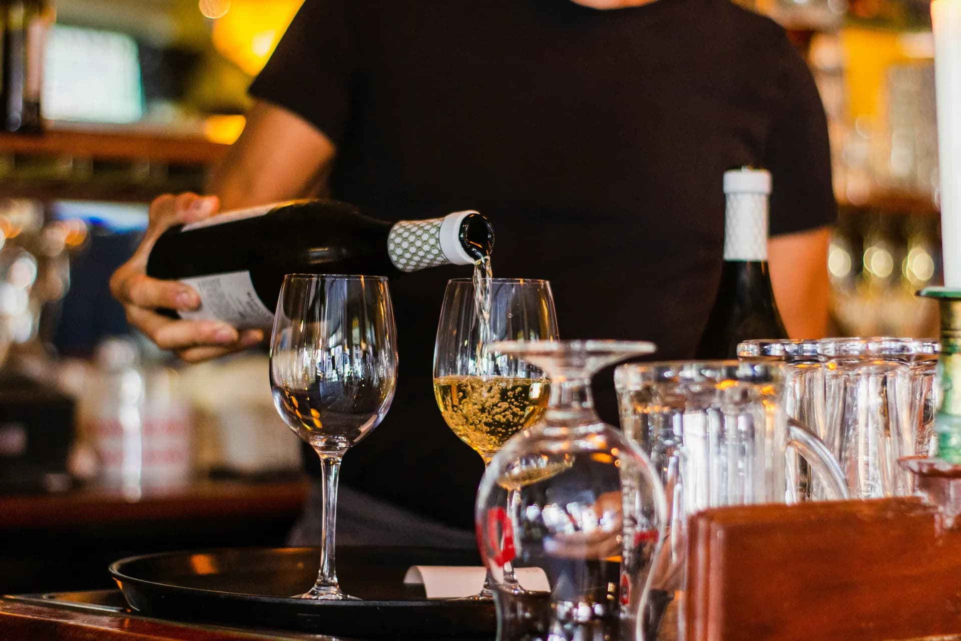 Vòng quanh Wine Bar ba miền Việt Nam