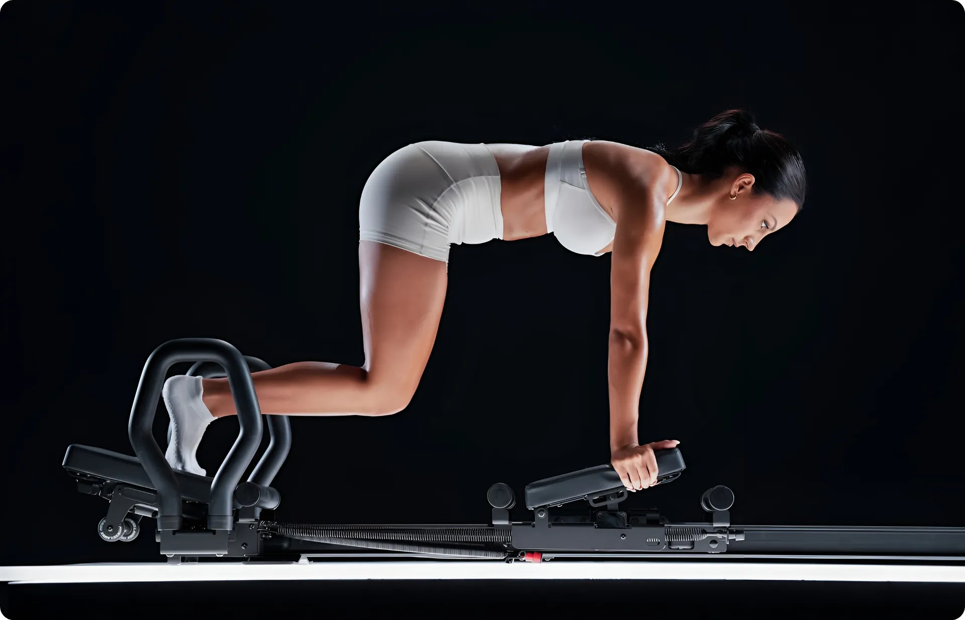 Những điều cần biết về bộ môn Lagree – Sự kết hợp giữa Weightlifting & Pilates