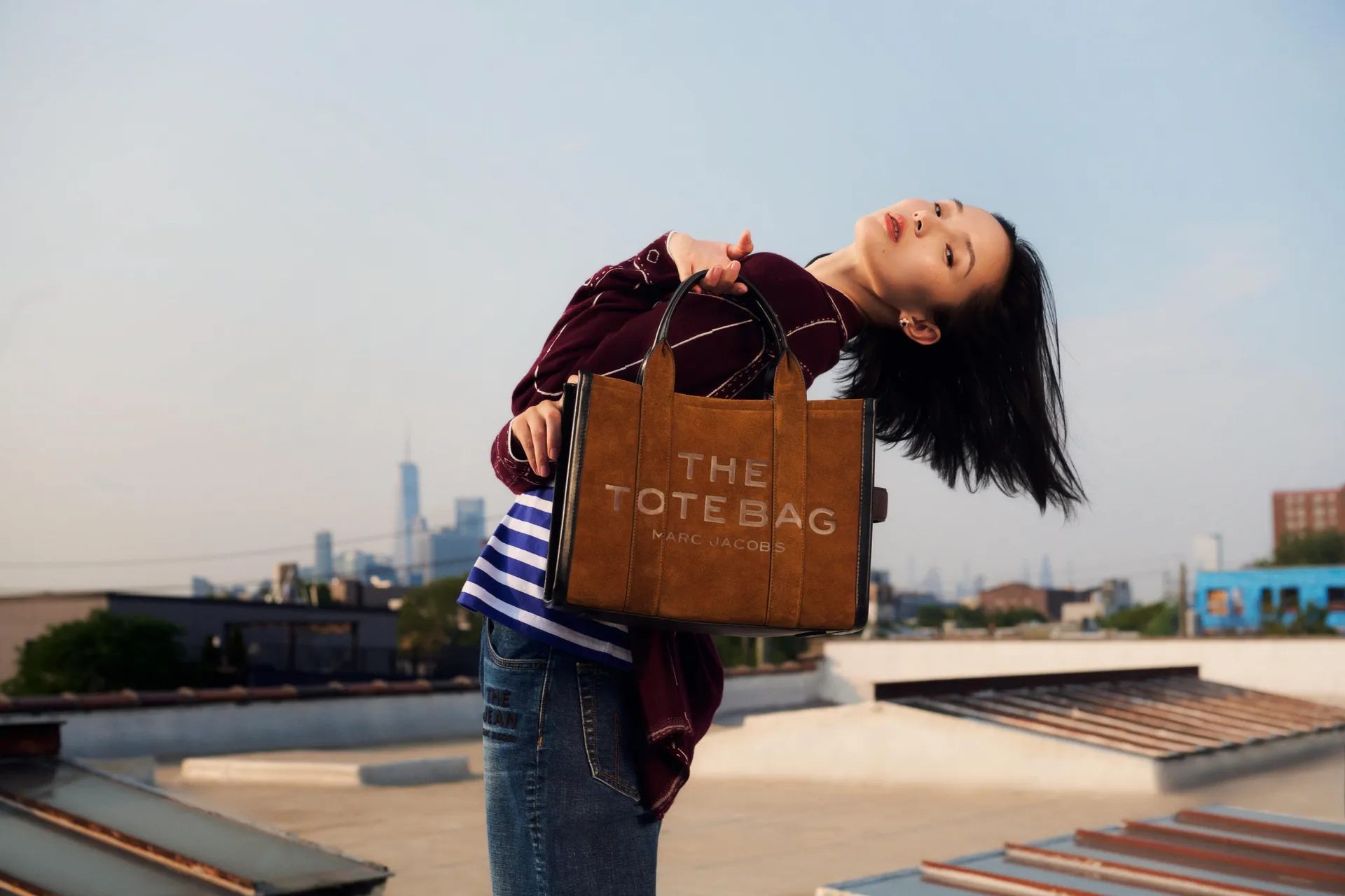 Marc Jacobs ra mắt chiến dịch mùa Thu 2025 - JOY