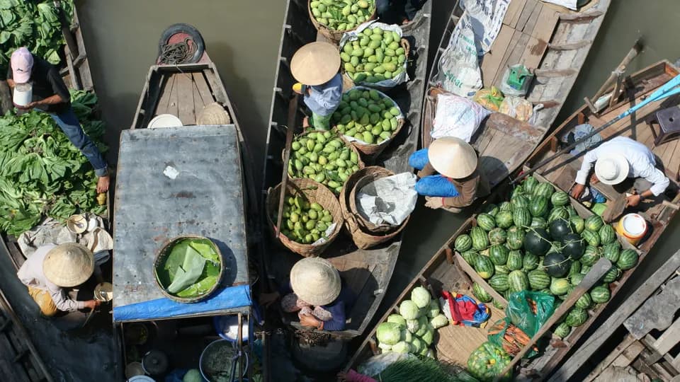 Can Tho's floating markets