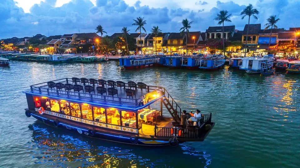 Thư giãn cuối tuần – “cơ hội vàng” trải nghiệm phố cổ tại Little Riverside Hội An.