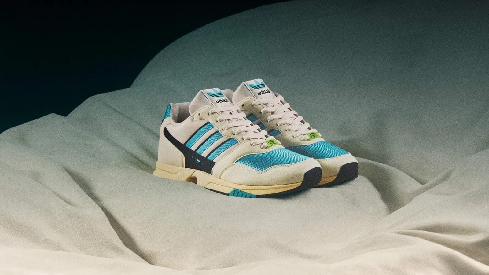 Tái xuất sau 10 năm, ZX 1000C RETRO tiếp tục khiến giới sneaker cổ điển đắm say