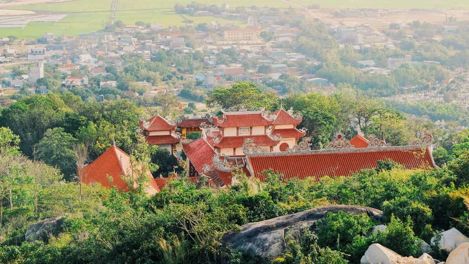 Về Bình Định nghe chuyện văn hóa tâm linh người dân miền biển