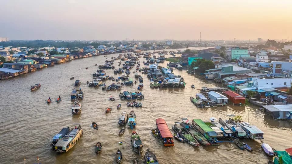 ''Miền Tây - Ký ức những ngày nhỏ và hiện tại''