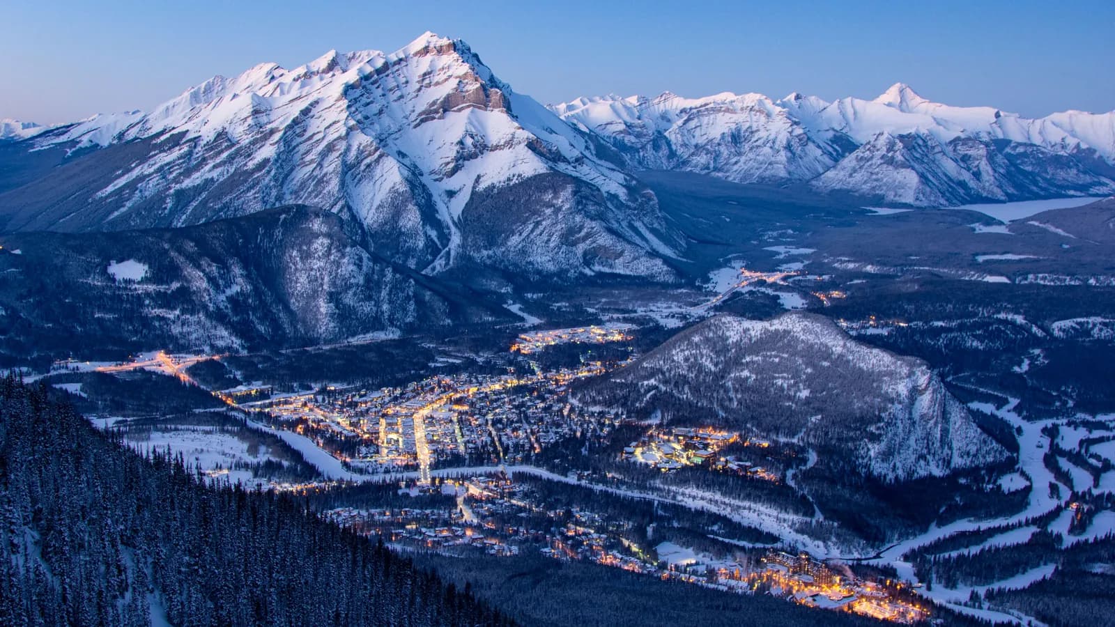 Tại sao bạn nên ghé thăm Vườn quốc gia Banff ít nhất một lần trong đời