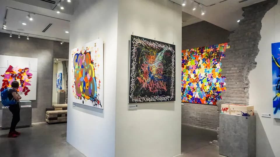Tận mắt ngắm nhìn Cyril Kongo Gallery