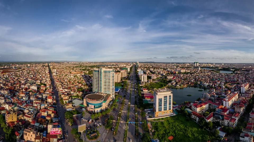 Có gì ở thành phố Hoa Phượng Đỏ đang chờ đón bạn?