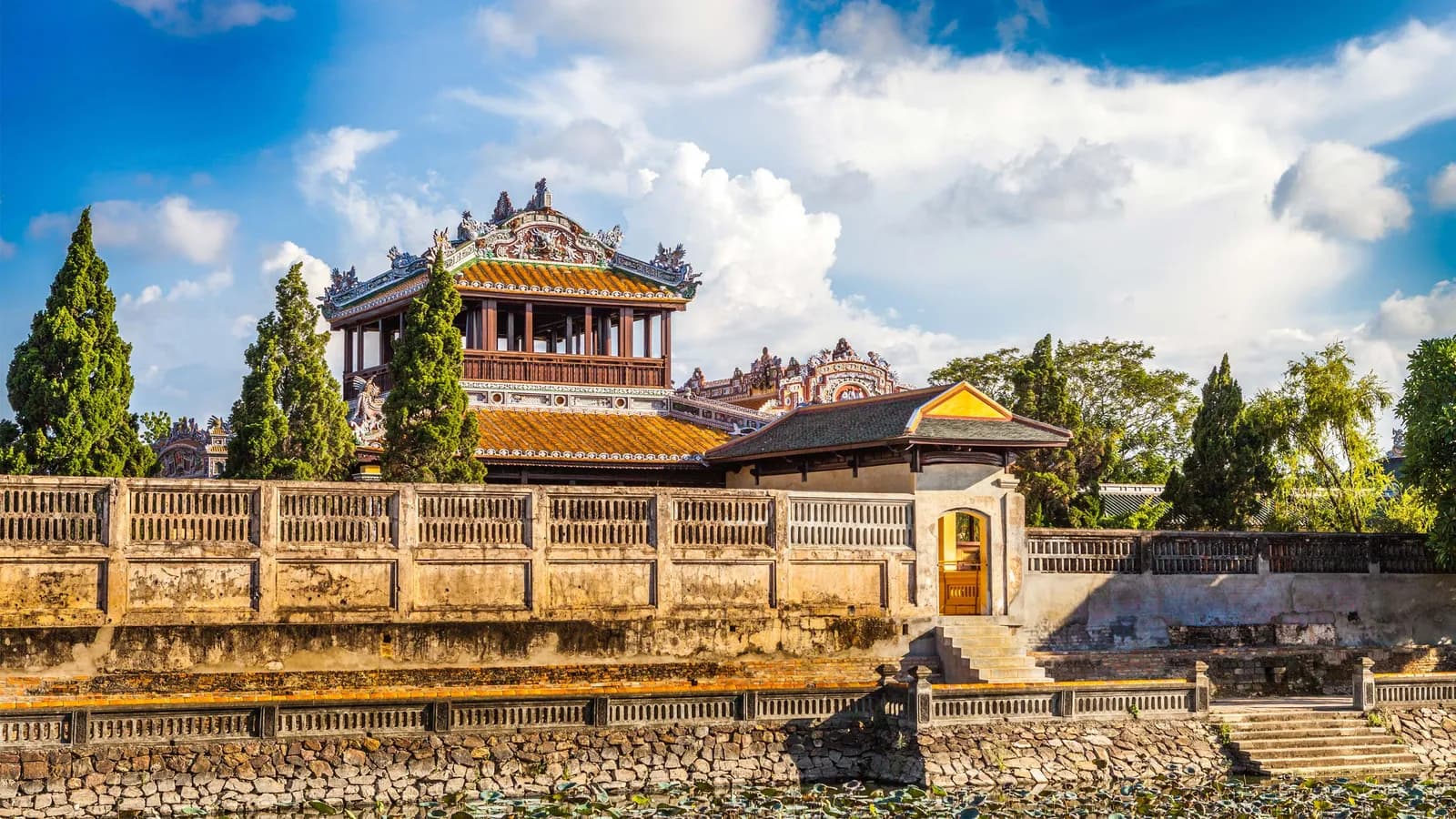 Xứ Huế có thật sự buồn như bạn nghĩ?