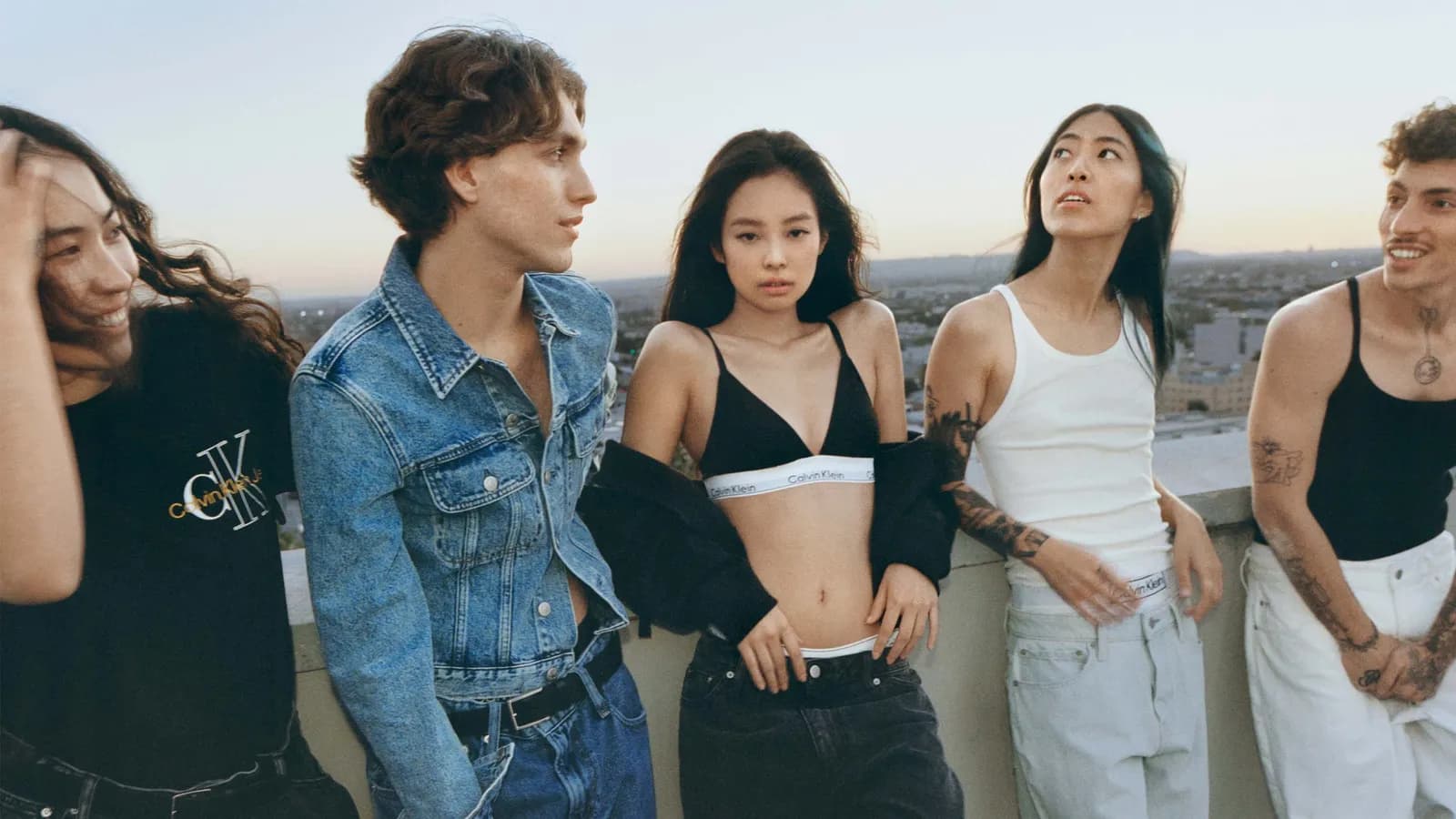 Jennie BLACKPINK xuất hiện trong chiến dịch "All Together" của Calvin Klein 