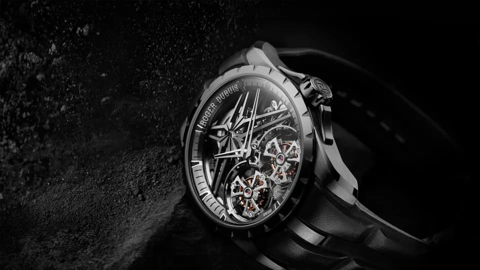 Roger Dubuis Black Ceramic – Vị hiệp sĩ trong bộ giáp đen