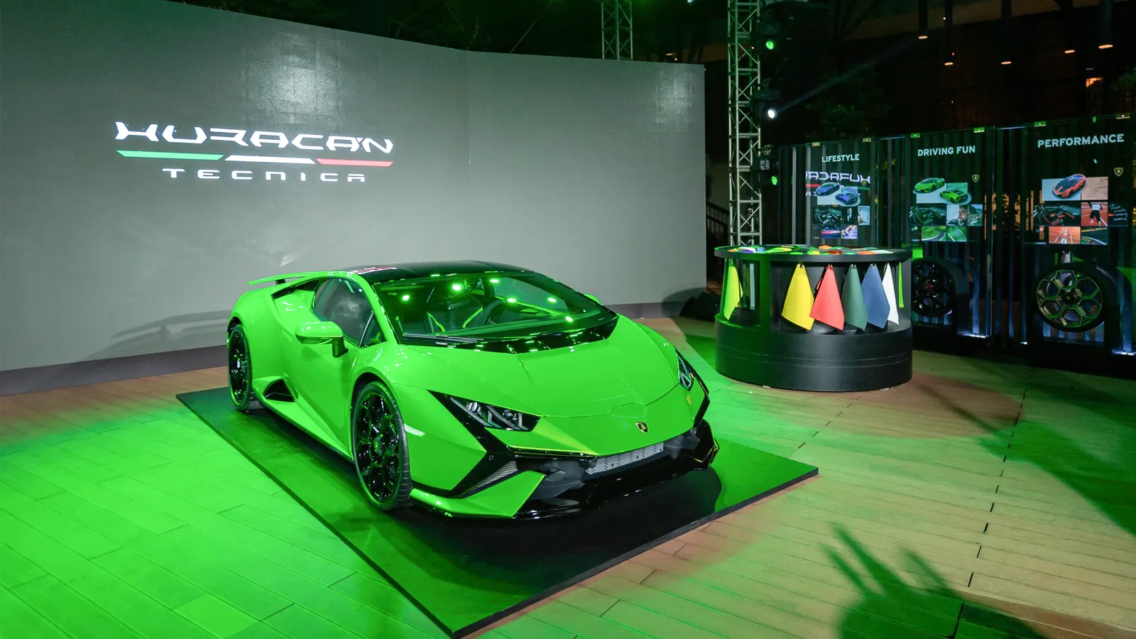 Siêu phẩm Lamborghini Huracán Tecnica chính thức “cập bến” thị trường Việt Nam