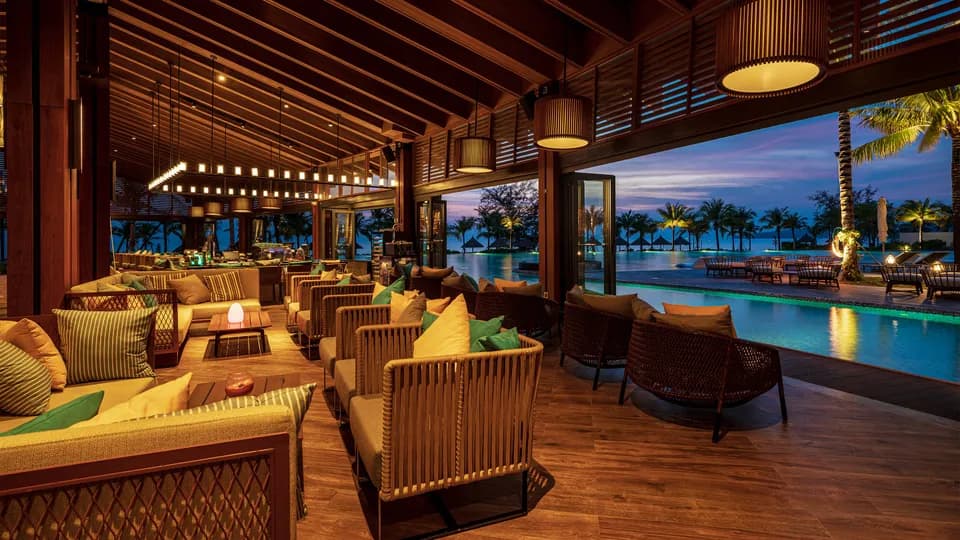 “Family Happinest” – Kỳ nghỉ hè trọn vẹn tại Mövenpick Resort Waverly Phú Quốc