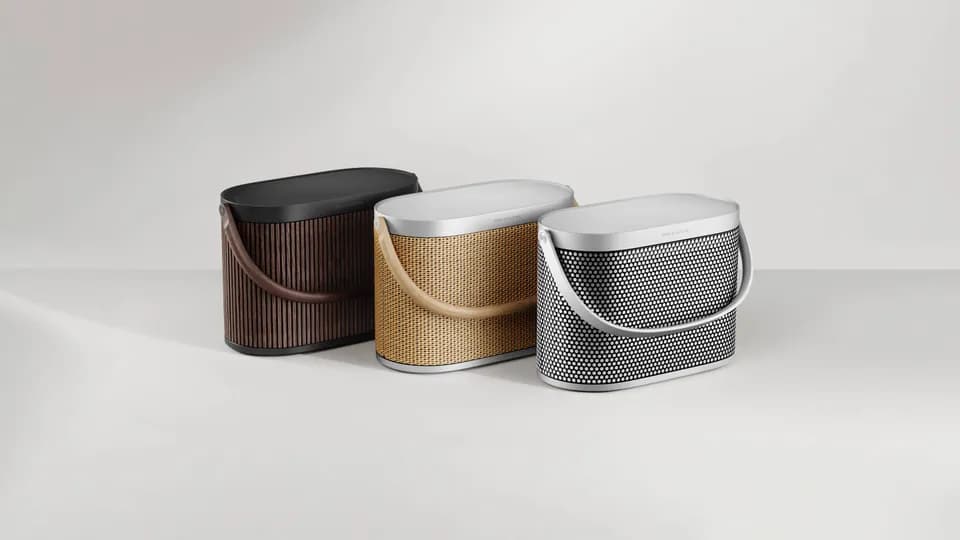 Beosound A5 Spaced Aluminium: Kỳ quan kim khí mới của Bang & Olufsen