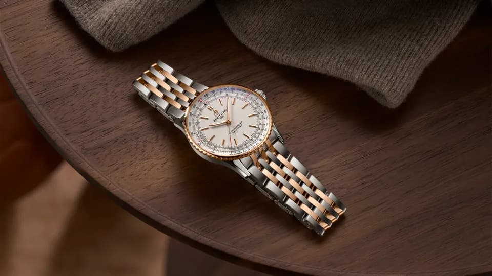 Breitling Navitimer 41 & Cosmonaute B12 - 140 năm tôn vinh biểu tượng của bầu trời