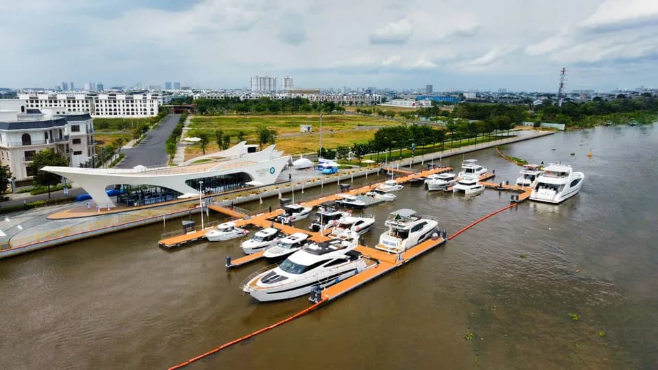 Vietyacht khai trương bến du thuyền tại Vạn Phúc City