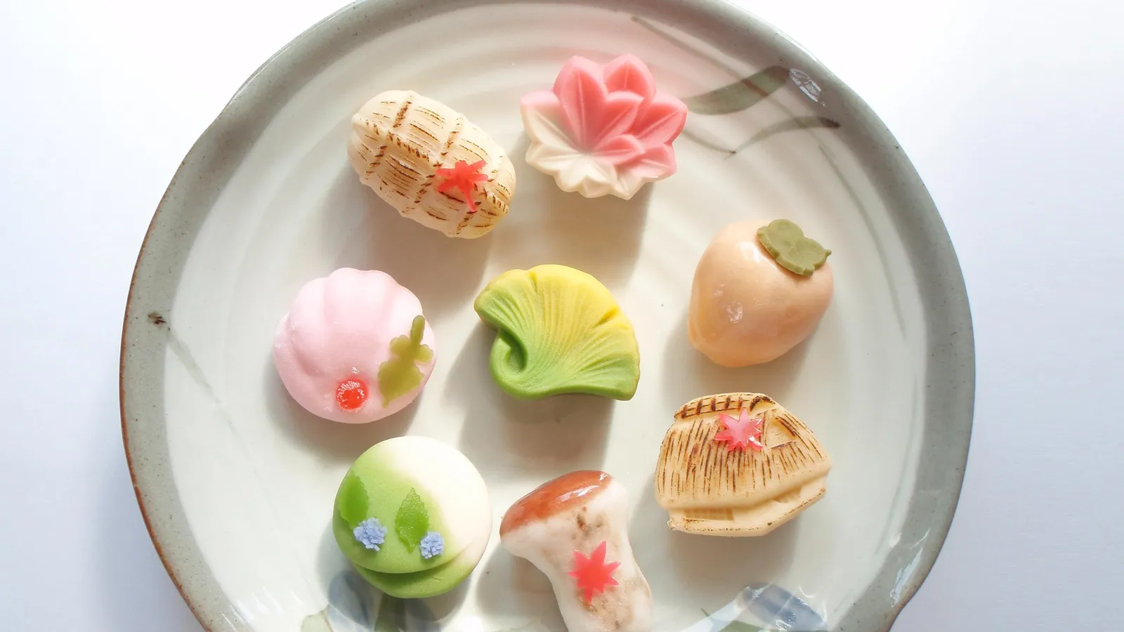 Ngắm xuân, hạ, thu, đông qua từng chiếc bánh ngọt Wagashi