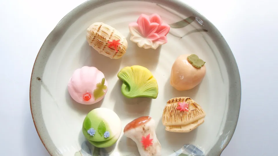 Ngắm xuân, hạ, thu, đông qua từng chiếc bánh ngọt Wagashi