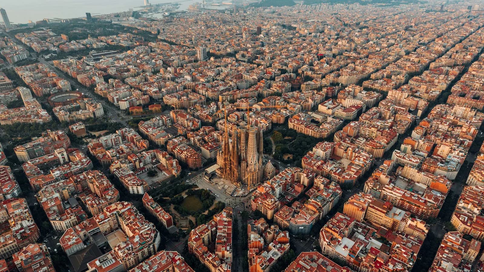 Thuế du lịch & một số địa điểm bạn cần trả phí để khám phá