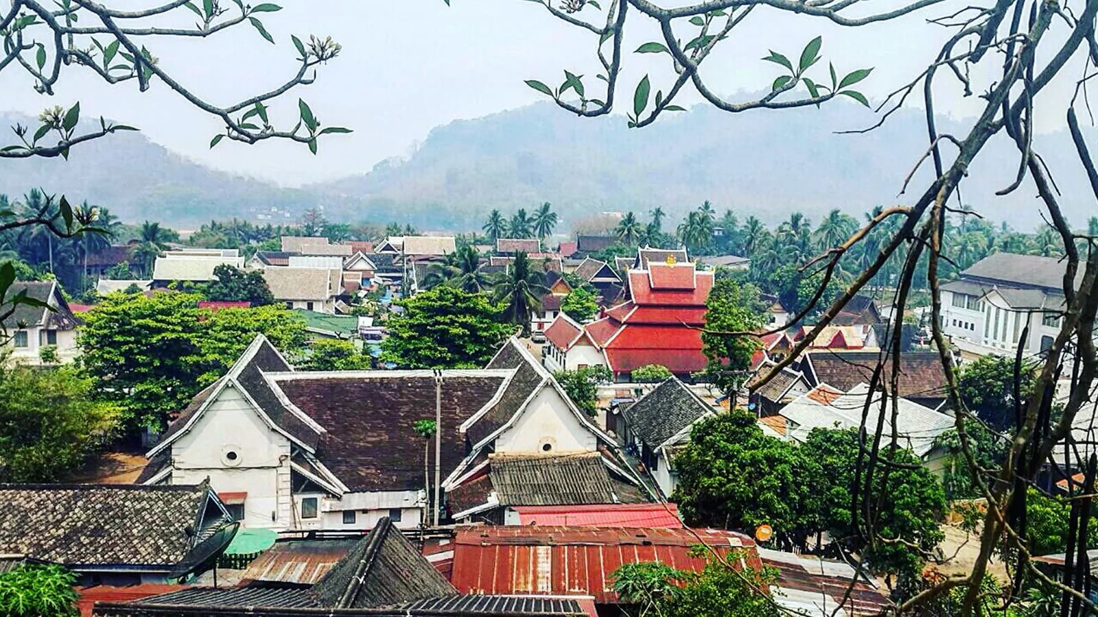 Du lịch Lào - anh bạn láng giềng của chúng ta có gì thú vị?