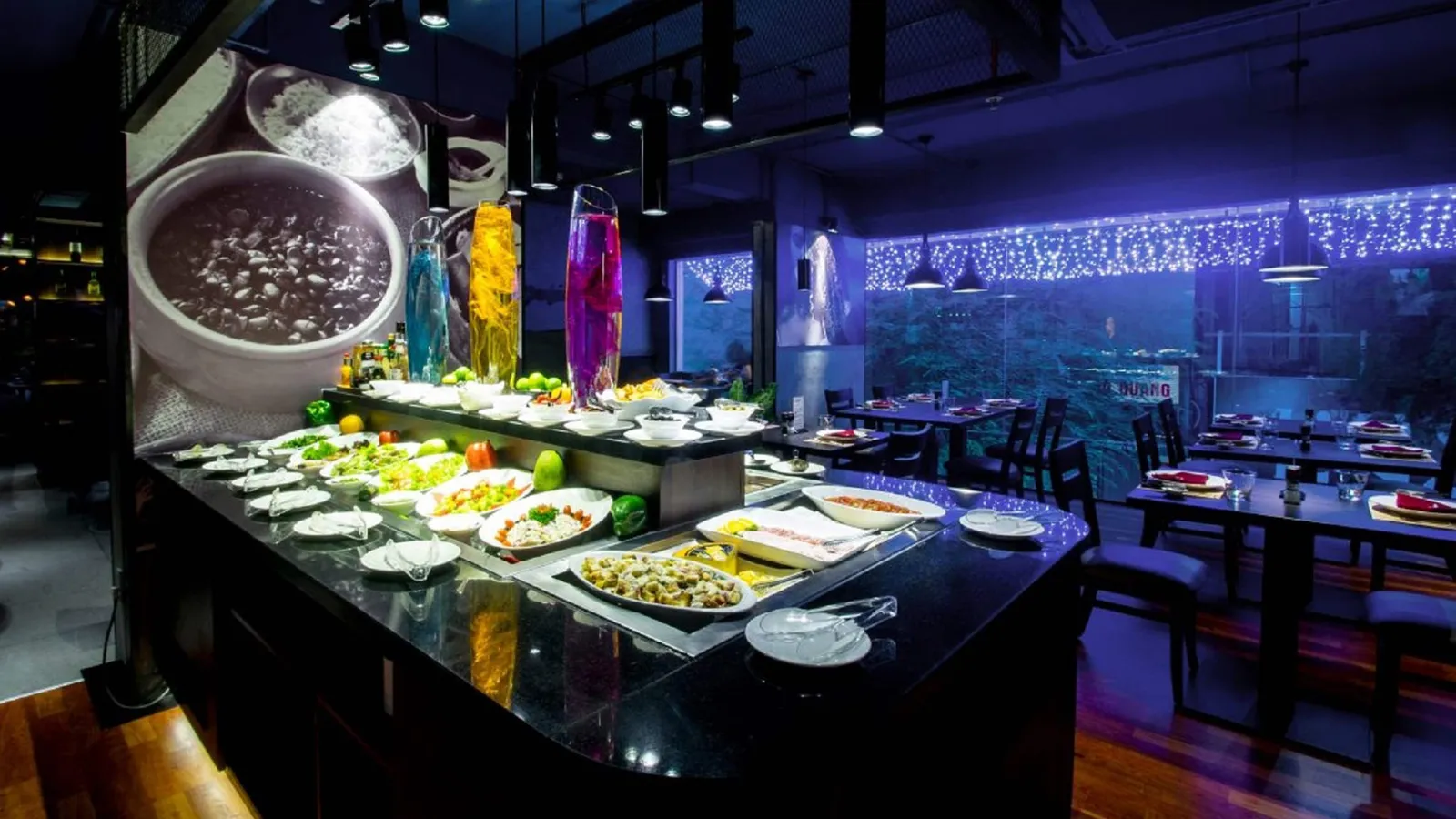 Thử một lần làm kẻ du mục giữa bàn tiệc Rio Steakhouse