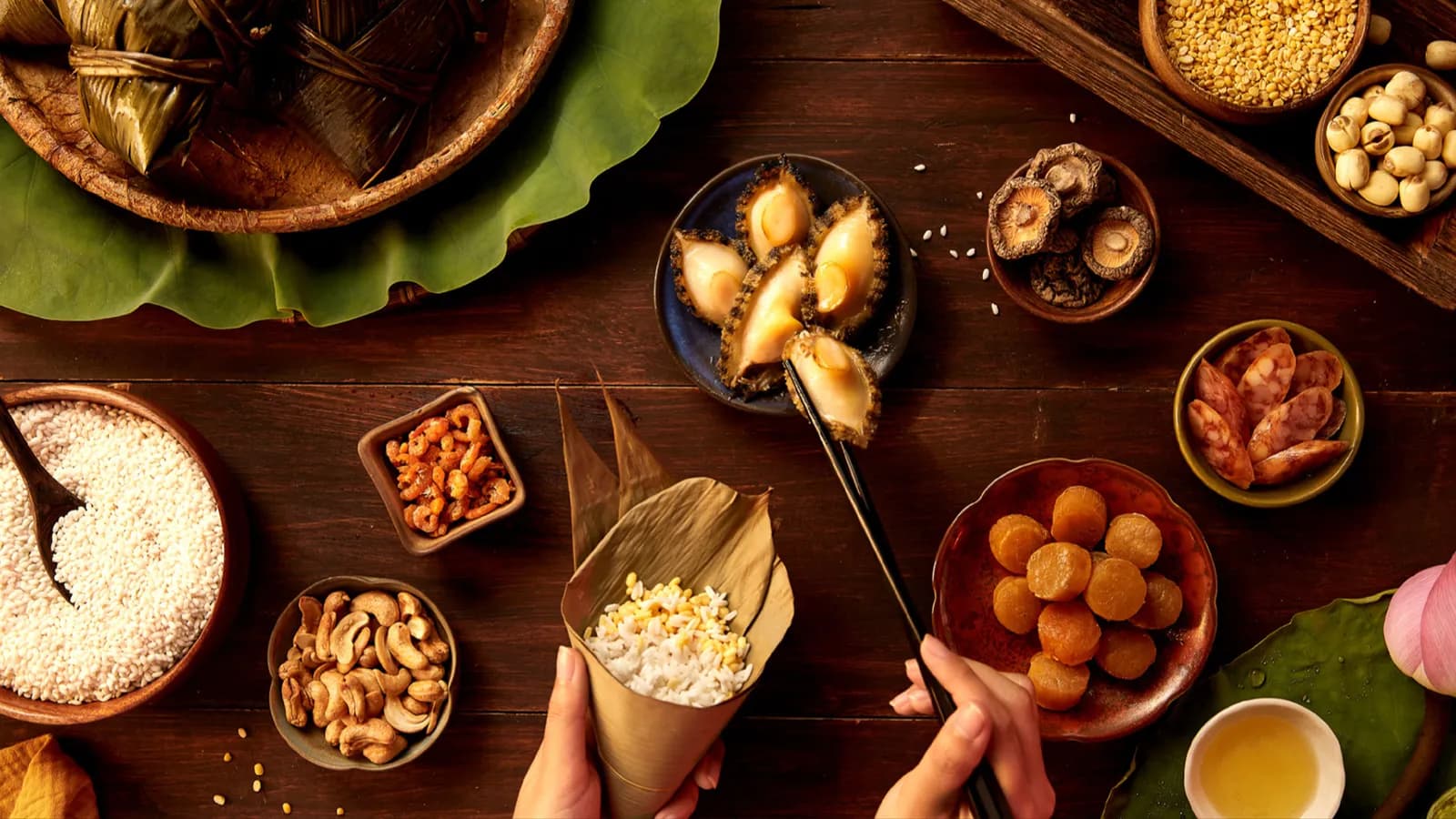 Sheraton Saigon Hotel & Towers mừng Tết Đoan Ngọ với Bánh Bá Trạng Li Bai