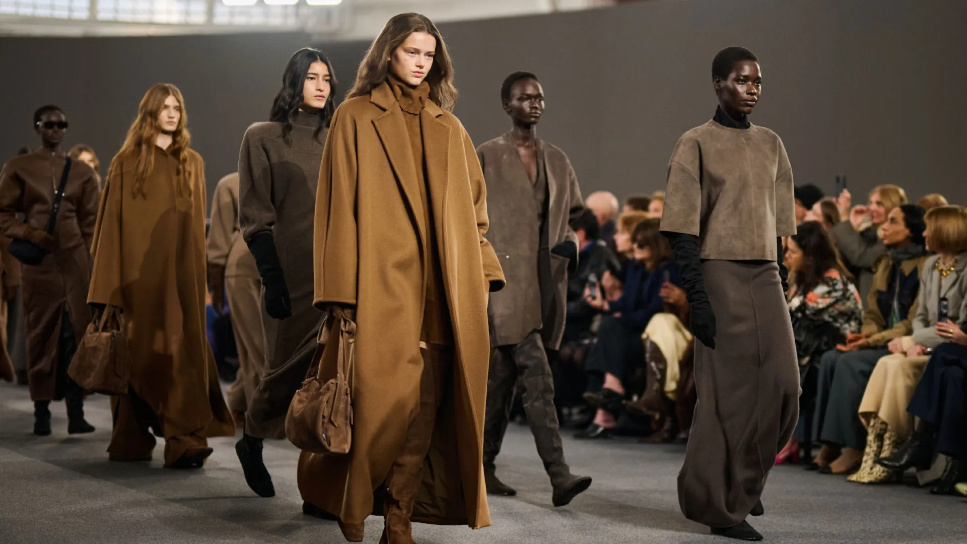 Milan Fashion Week: Điểm nhấn thời trang Thu Đông 2026